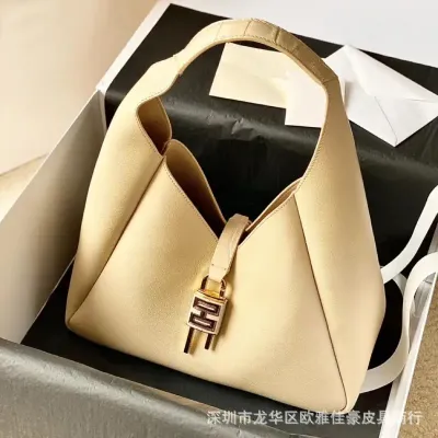 RETRO COWHIDE HOBO SHOULDER BAG